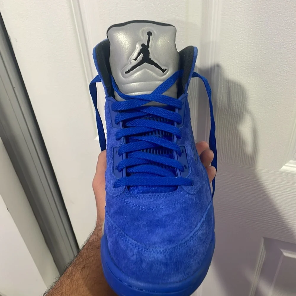 Air Jordan 5 ‘Blue Suede’ - Picture 2 of 4